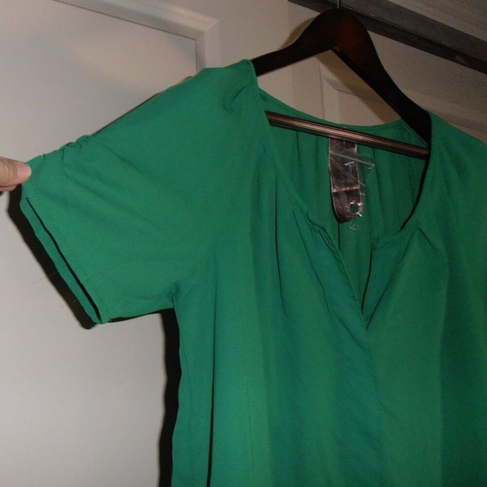 NWT Alice Moon XL Green Blouse Puff Sleeve Lightweight Career Top 🌿 - Picture 2 of 4